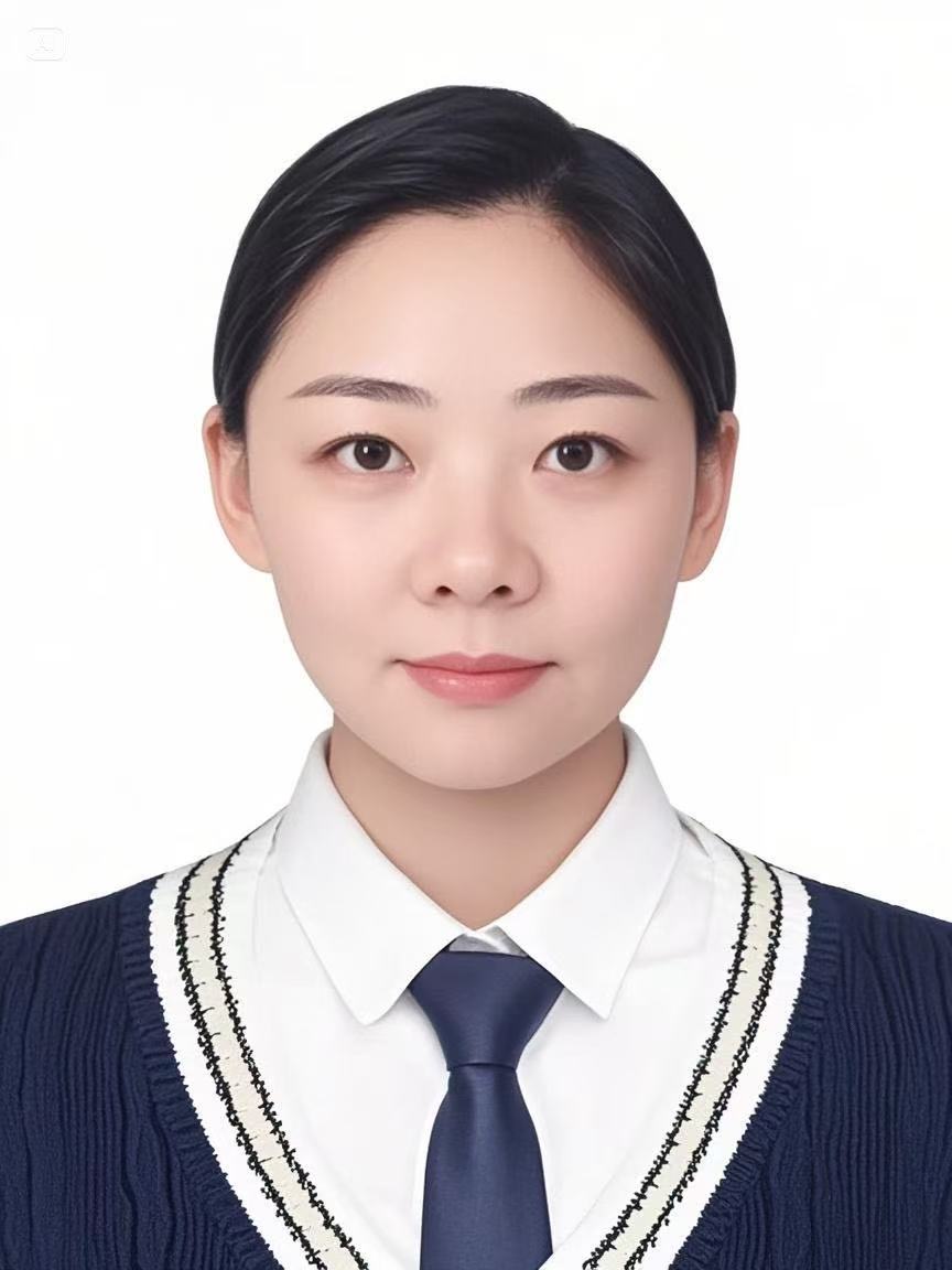 讲师李赟